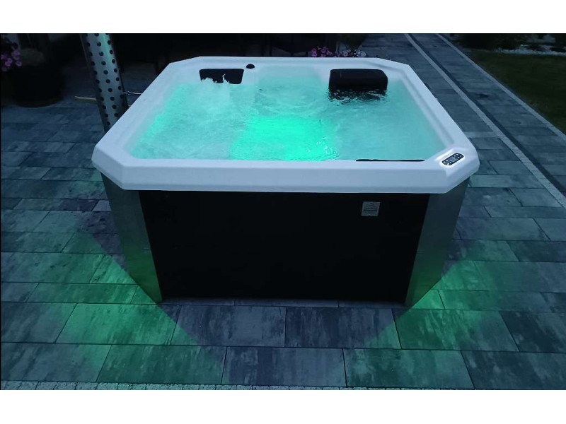 copy of Electric Hot tub...