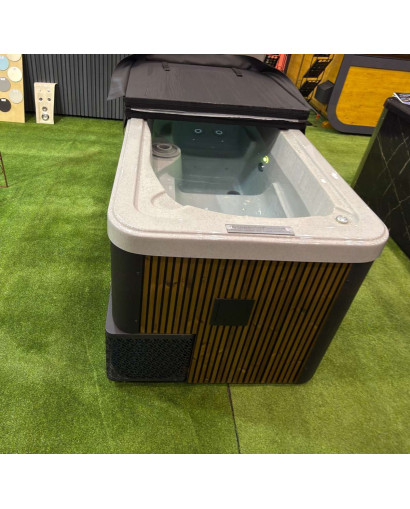 Hot Tub Barrel Tub Spa...