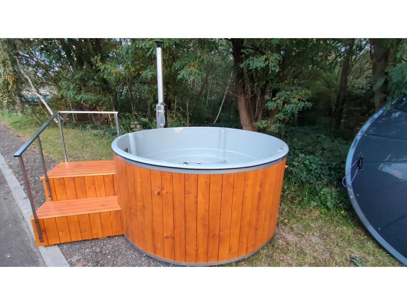 Thermoholz Outdoor Whirlpool BadeFass mit Holz Ofen Außen Ø 1.76 m