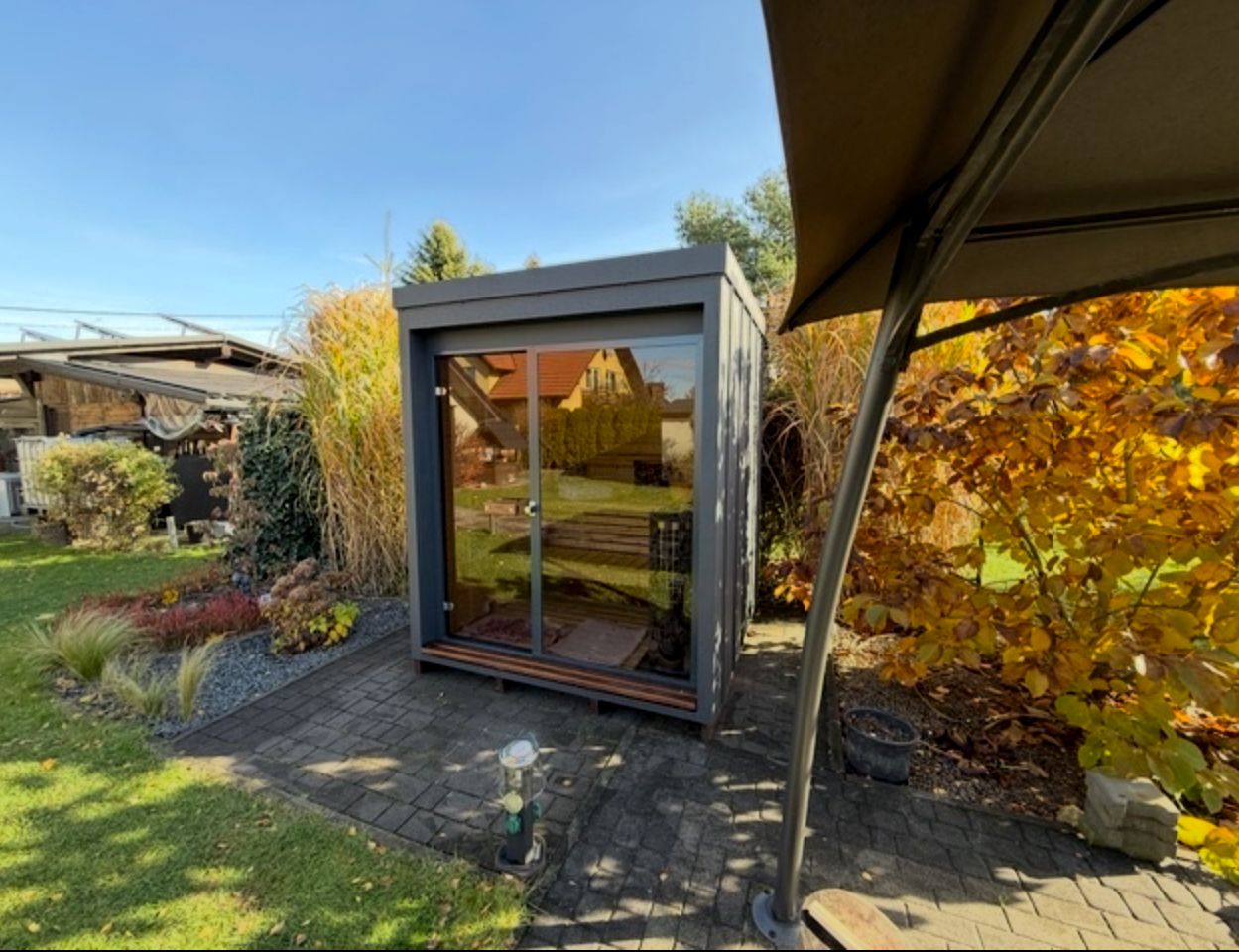 Gartensauna planen: den perfekten Standort im Garten wählen